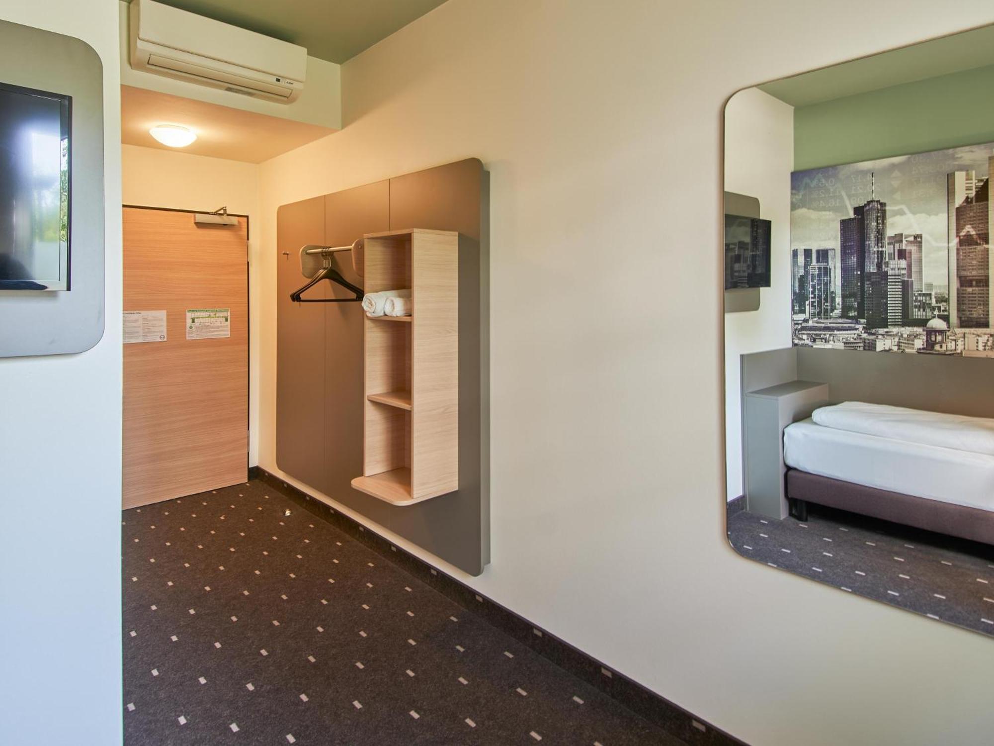 B&B Hotel Frankfurt-West Eschborn Εξωτερικό φωτογραφία
