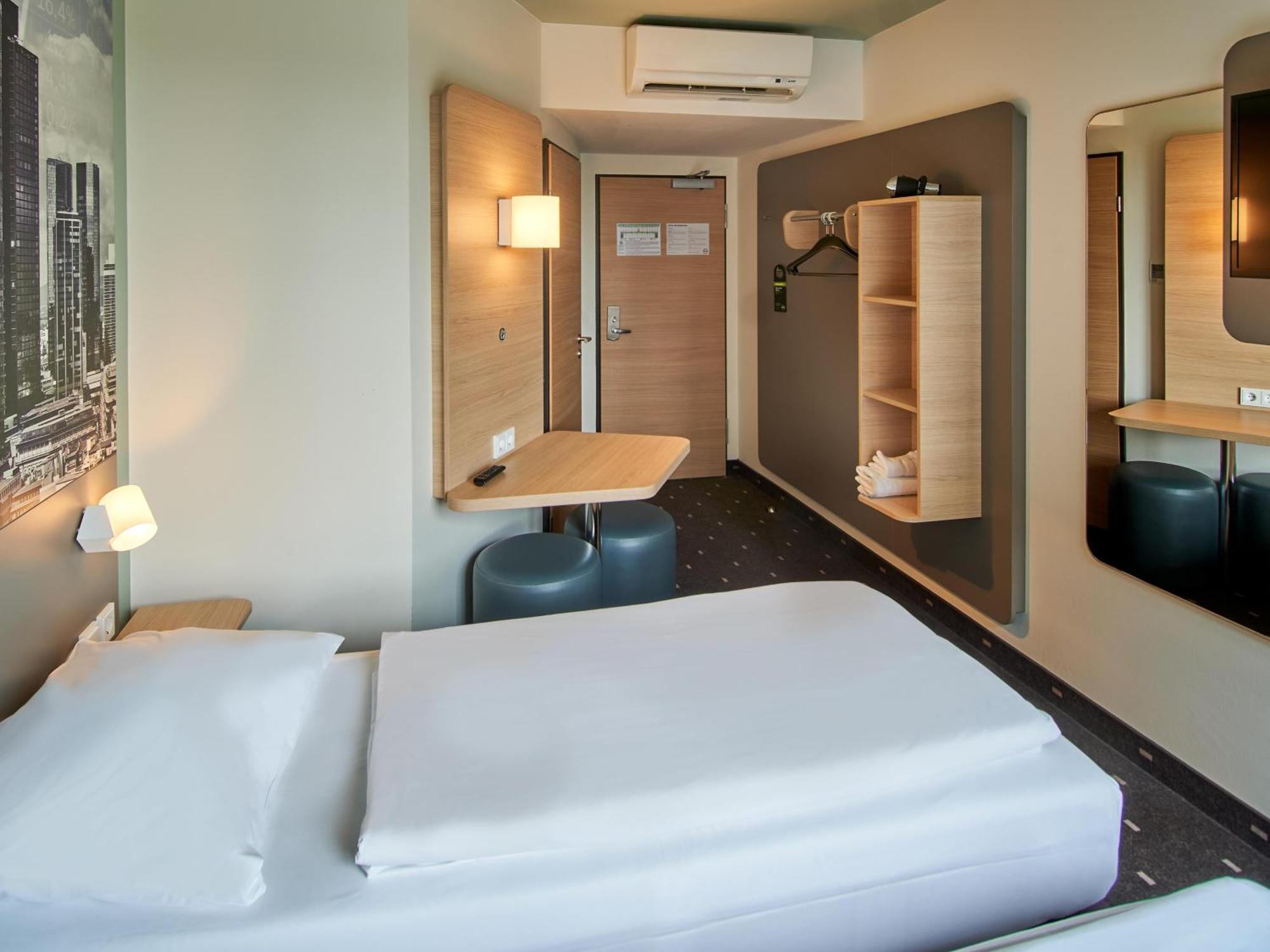 B&B Hotel Frankfurt-West Eschborn Εξωτερικό φωτογραφία