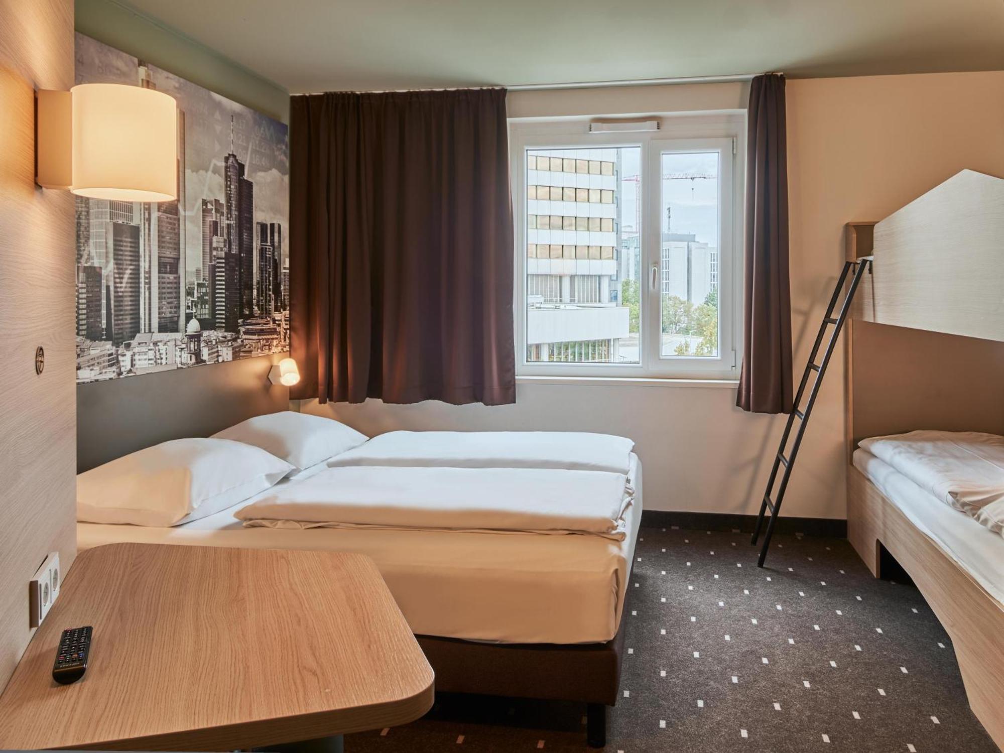 B&B Hotel Frankfurt-West Eschborn Εξωτερικό φωτογραφία