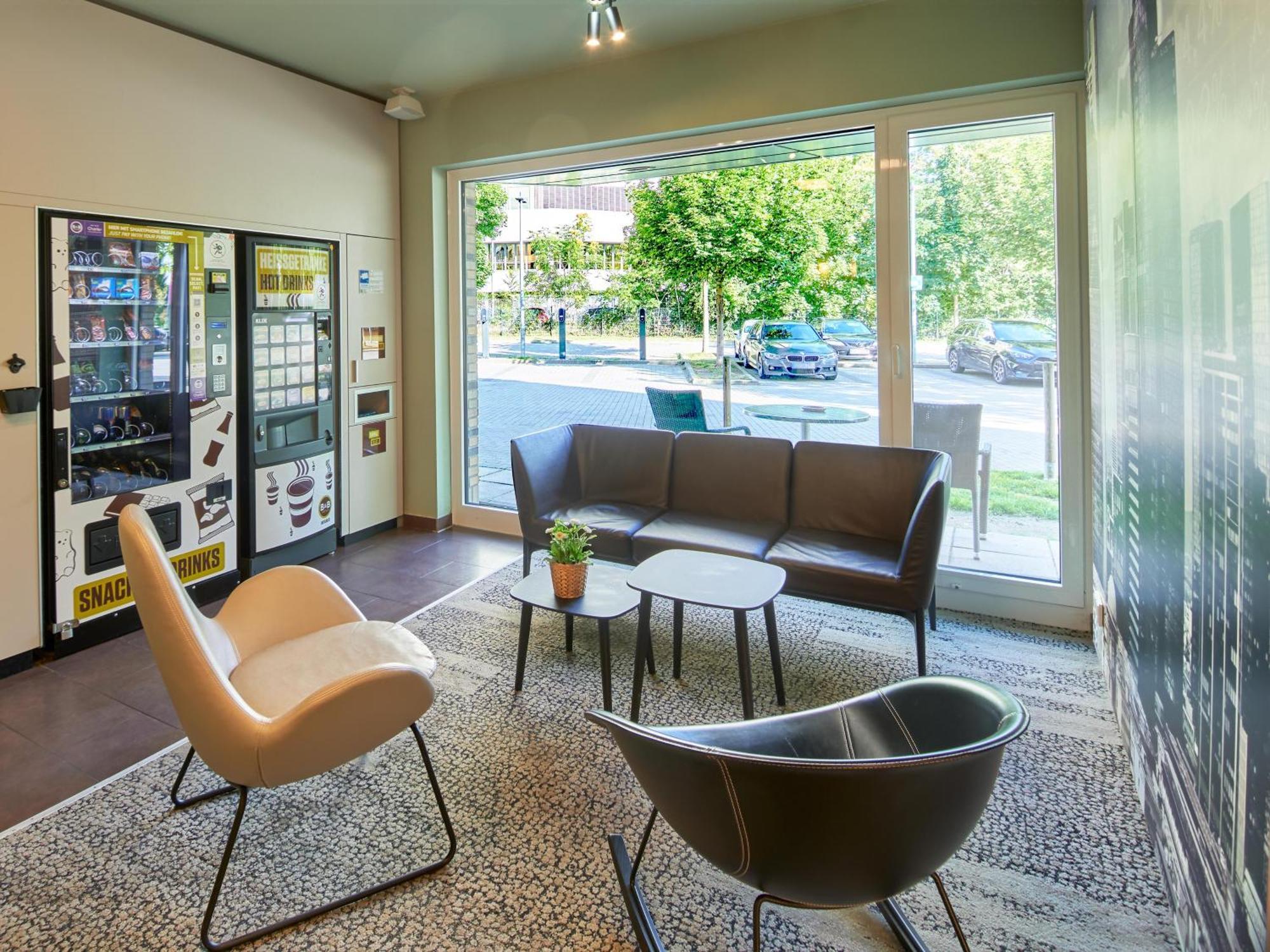 B&B Hotel Frankfurt-West Eschborn Εξωτερικό φωτογραφία