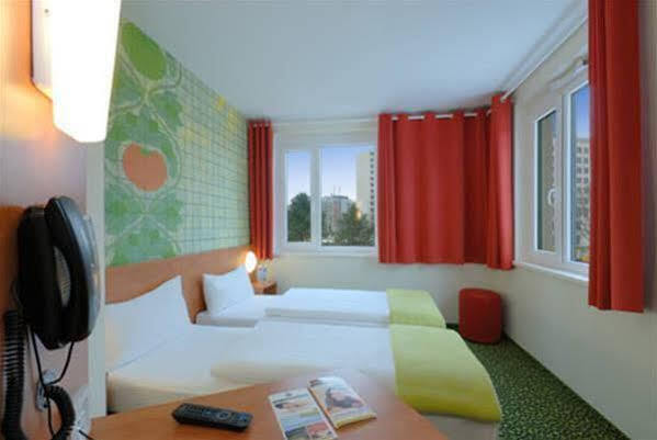 B&B Hotel Frankfurt-West Eschborn Εξωτερικό φωτογραφία